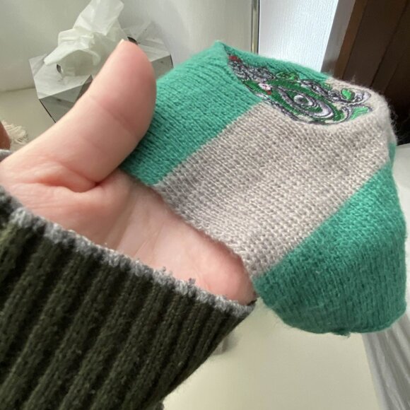 Slytherin Harry Potter Green Striped Embroidered Scarf - Picture 3 of 4